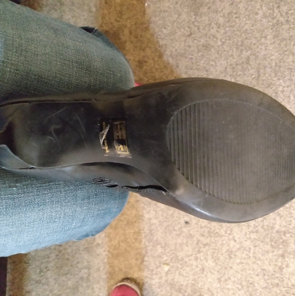 High Heeled Women's Boots - Picture 4 of 6